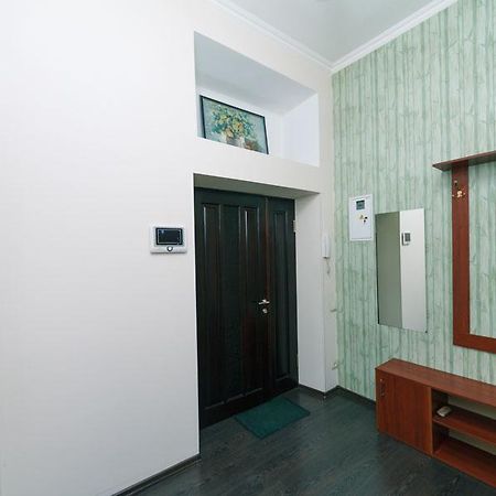 Двухкомнатная Студио На Саксаганского Киев Екстериор снимка